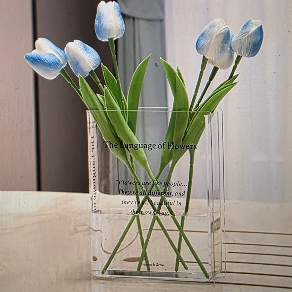 Pink Transparent Acrylic Book-Shaped Flower Vase